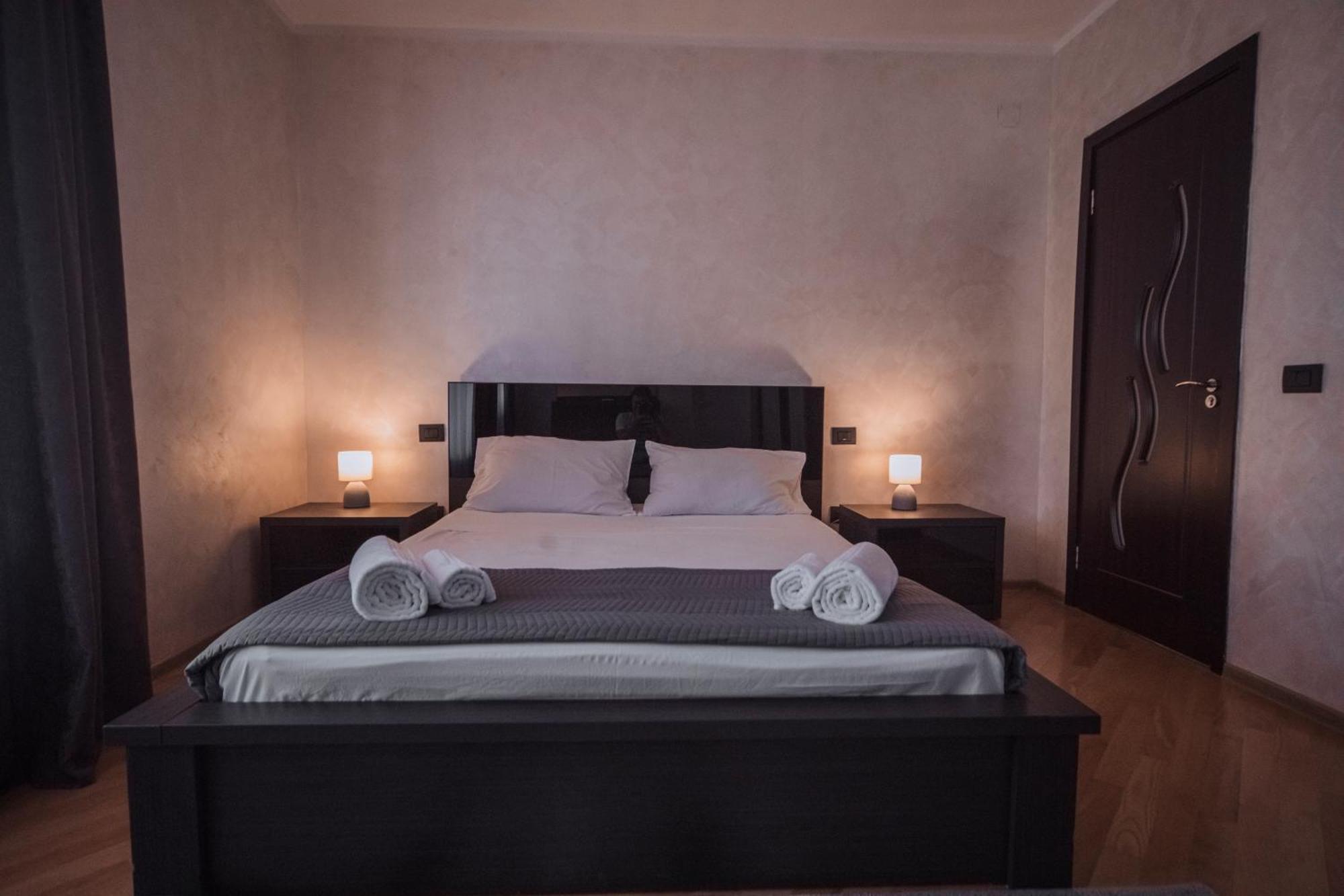 Makos Guest House クタイシ エクステリア 写真
