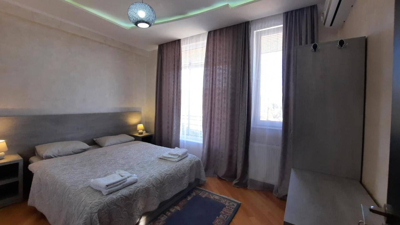 Makos Guest House クタイシ エクステリア 写真