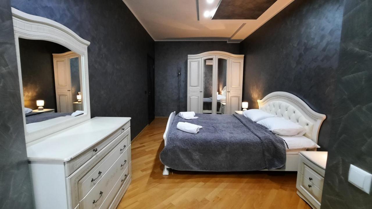 Makos Guest House クタイシ エクステリア 写真